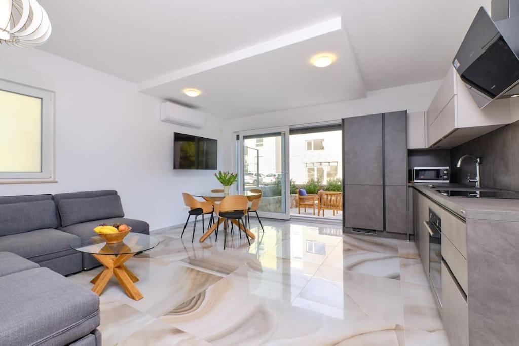 מאלי לוסיניי Apartments Olea מראה חיצוני תמונה