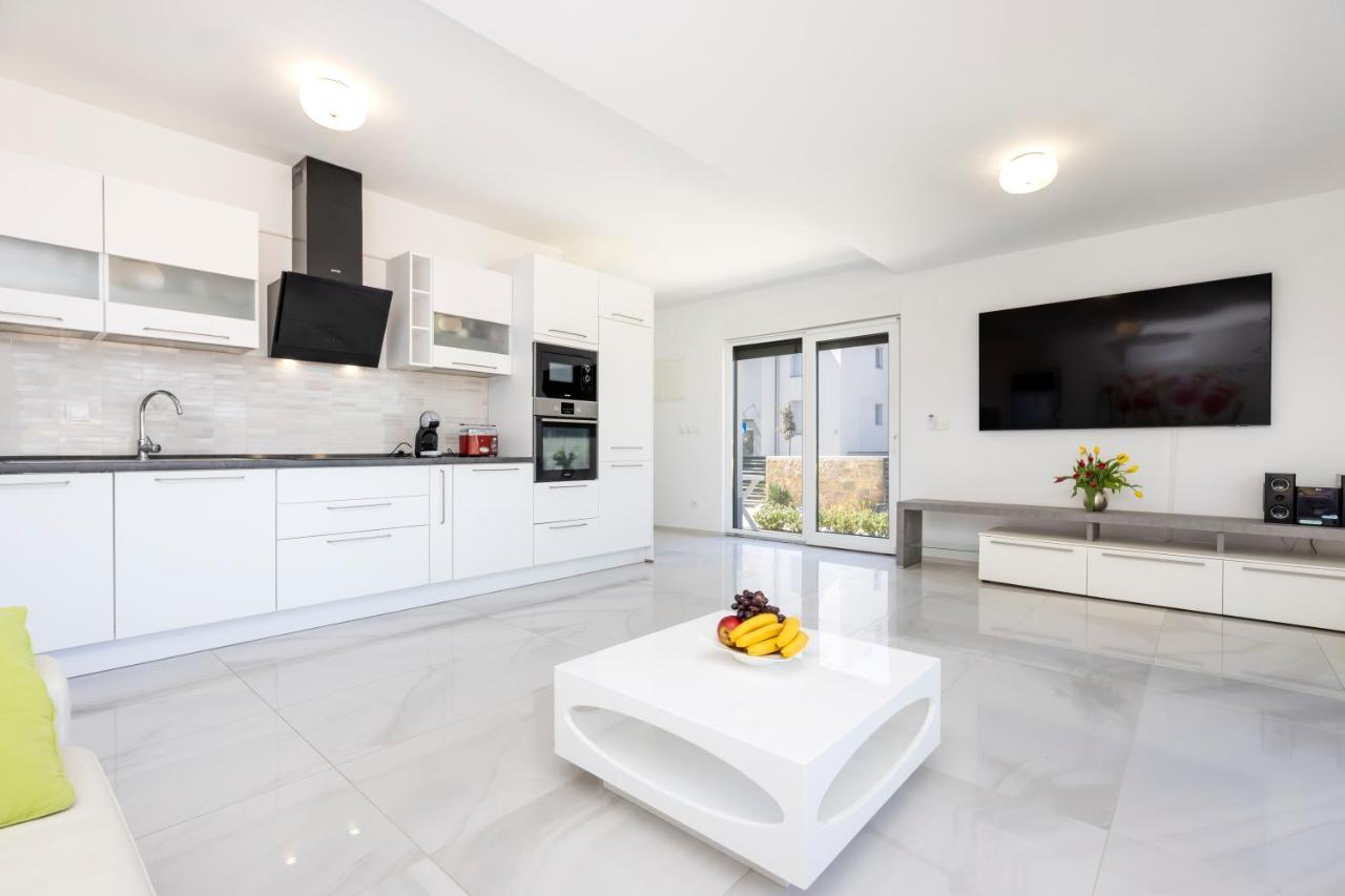 מאלי לוסיניי Apartments Olea מראה חיצוני תמונה