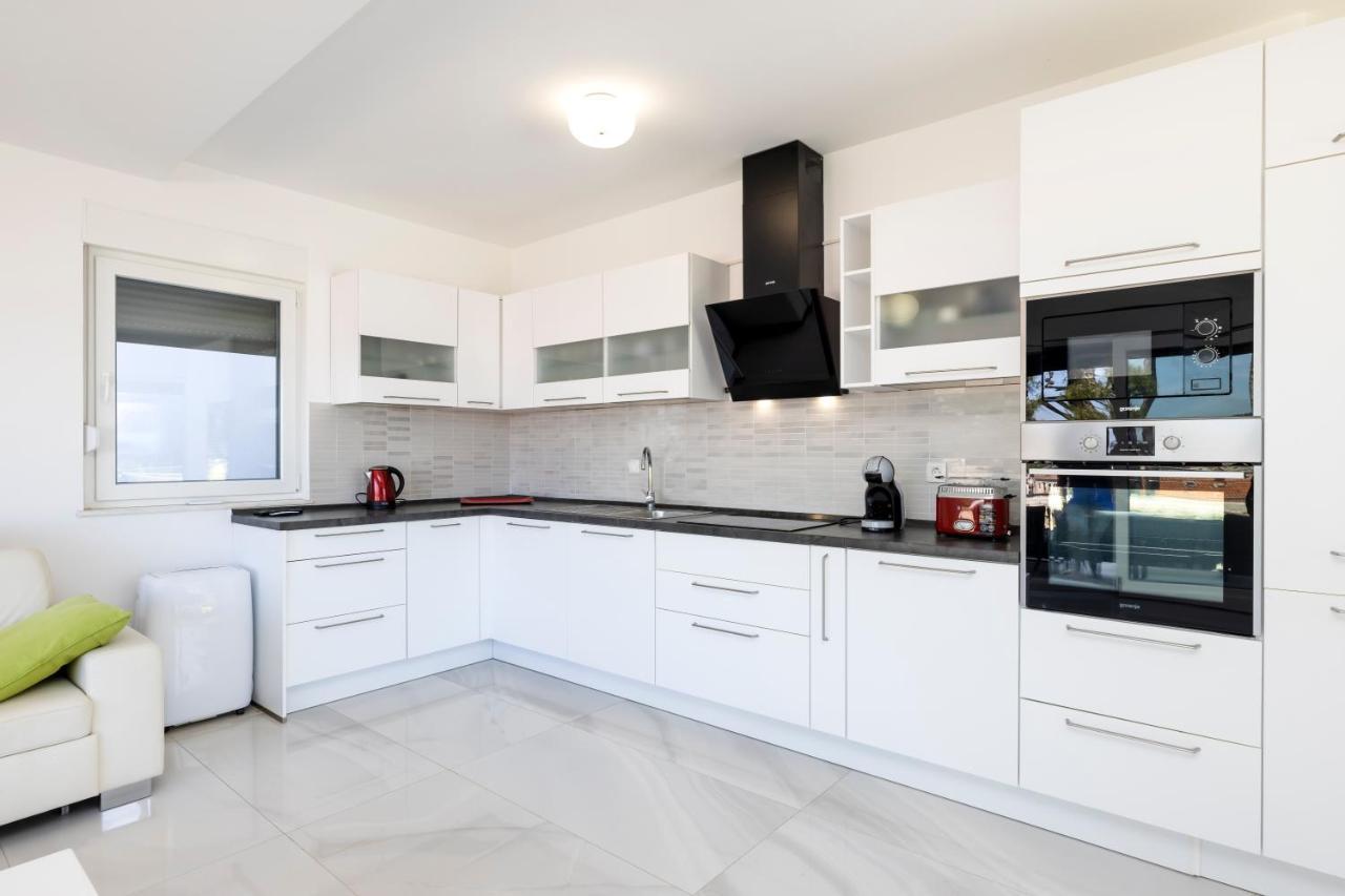מאלי לוסיניי Apartments Olea מראה חיצוני תמונה
